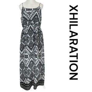 XHILARATION Maxi Dress, Lined, Black & White Print w/Stripes at Bottom, Size L.